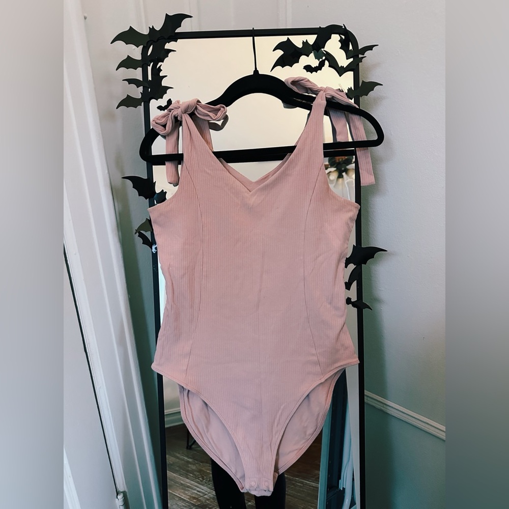 Old Navy Pink Ribbed One-Piece Bodysuit/Swimsuit – Size L